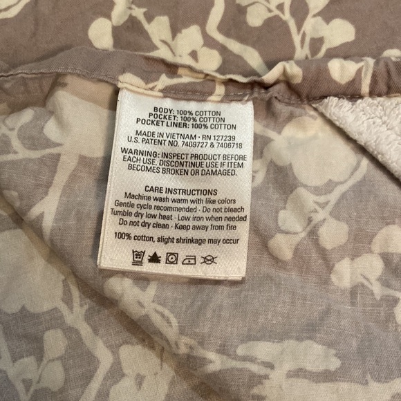 Bebe Au Lait Nursing Cover - Picture 5 of 5